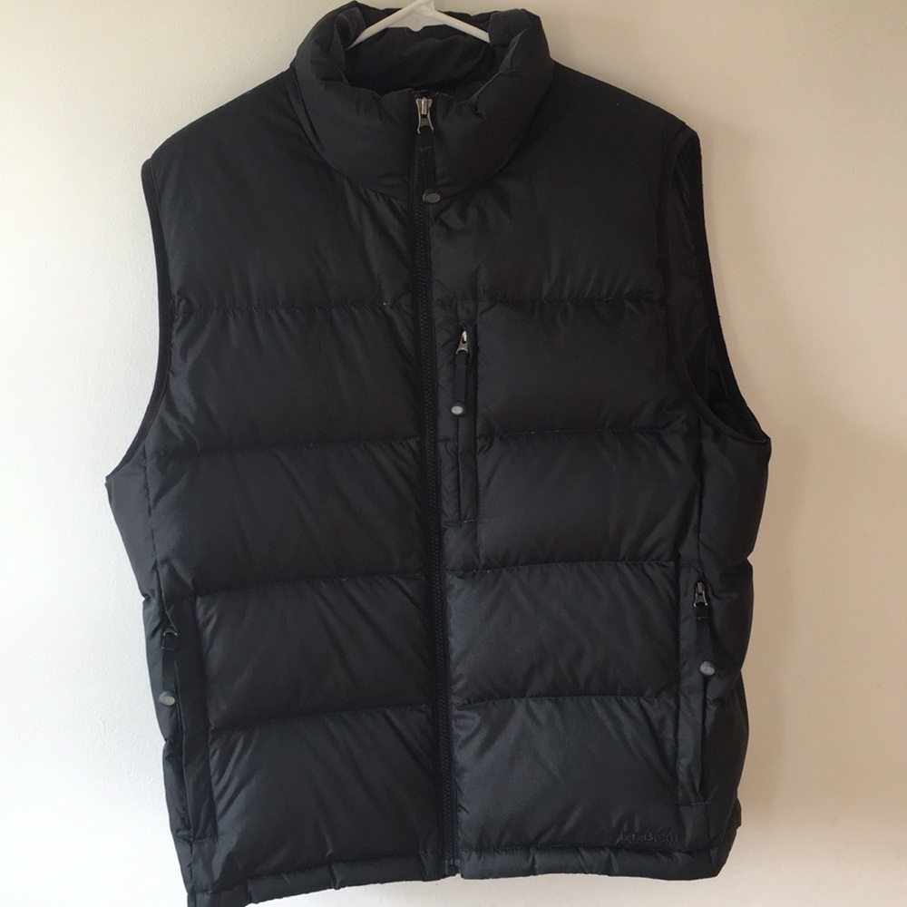 L.L. Bean Men’s Classic Down Vest Black Sz M